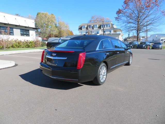 2017 Cadillac XTS - Photo 15