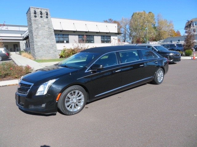 2017 Cadillac XTS's photo