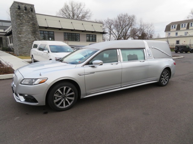 Used 2019 Lincoln S&S Majestic Livery for sale $94,500 at Heritage Coach Company in Pottstown PA